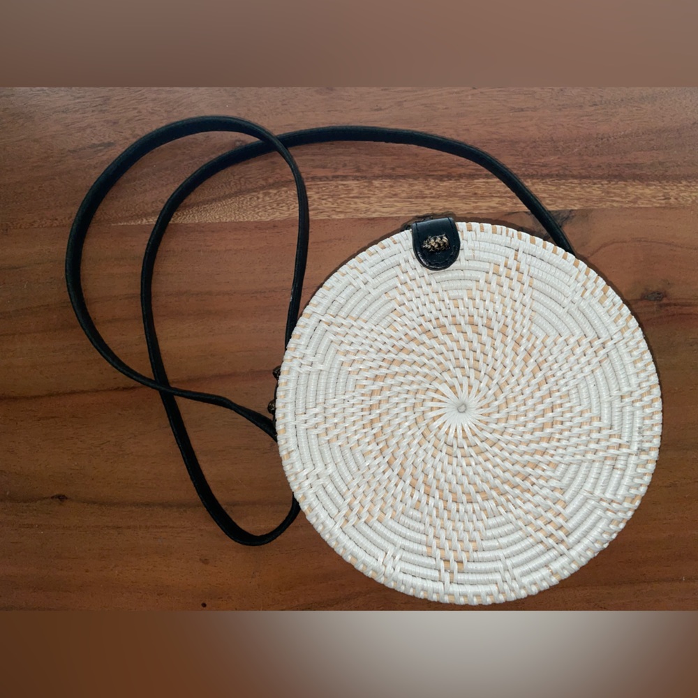 Wicker basket purse-new without tags
